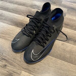 Nike Mercurial Superfly 9 Club Multi-Ground Soccer Cleats